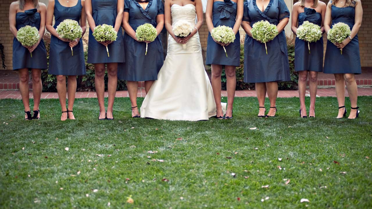 El Papel Esencial De Las Damas De Honor - Heva Team Bride