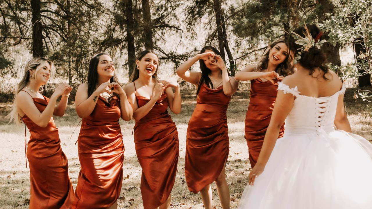 Las damas de honor: ¿Cuantas son demasiadas o pocas? - Heva Team Bride